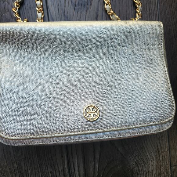 Tory Burch Silver Saffiano Leather Robinson Flap Shoulder Bag - Picture 2 of 7